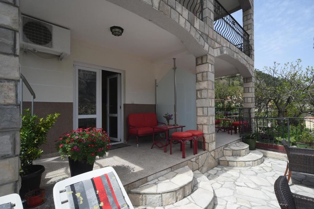 Апартаменты Apartments Vuković Котор