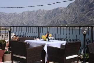 Апартаменты Apartments Vuković Котор Номер-студио с террасой и видом на море-60